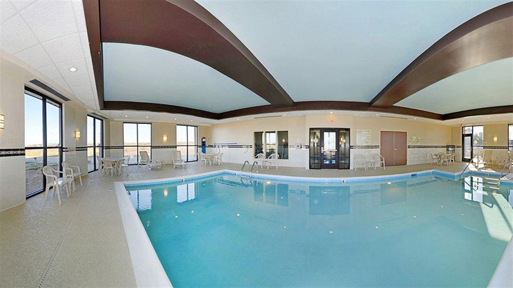 Hampton Campbell Hotel 3*