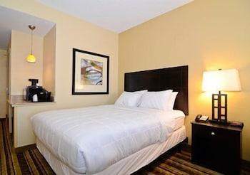 Hotel Hampton Campbell Oak Grove