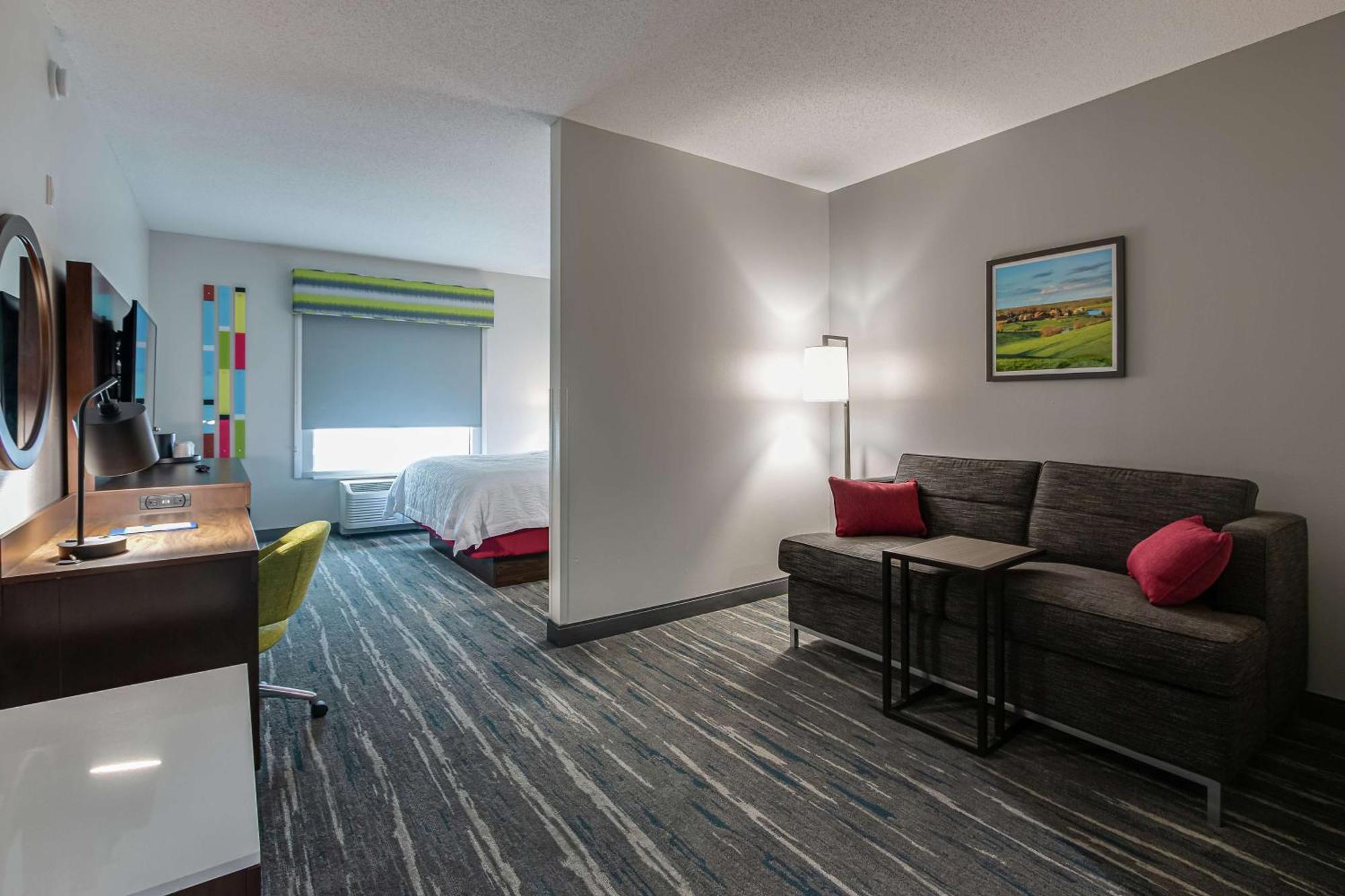 Hampton Campbell Hotel Oak Grove