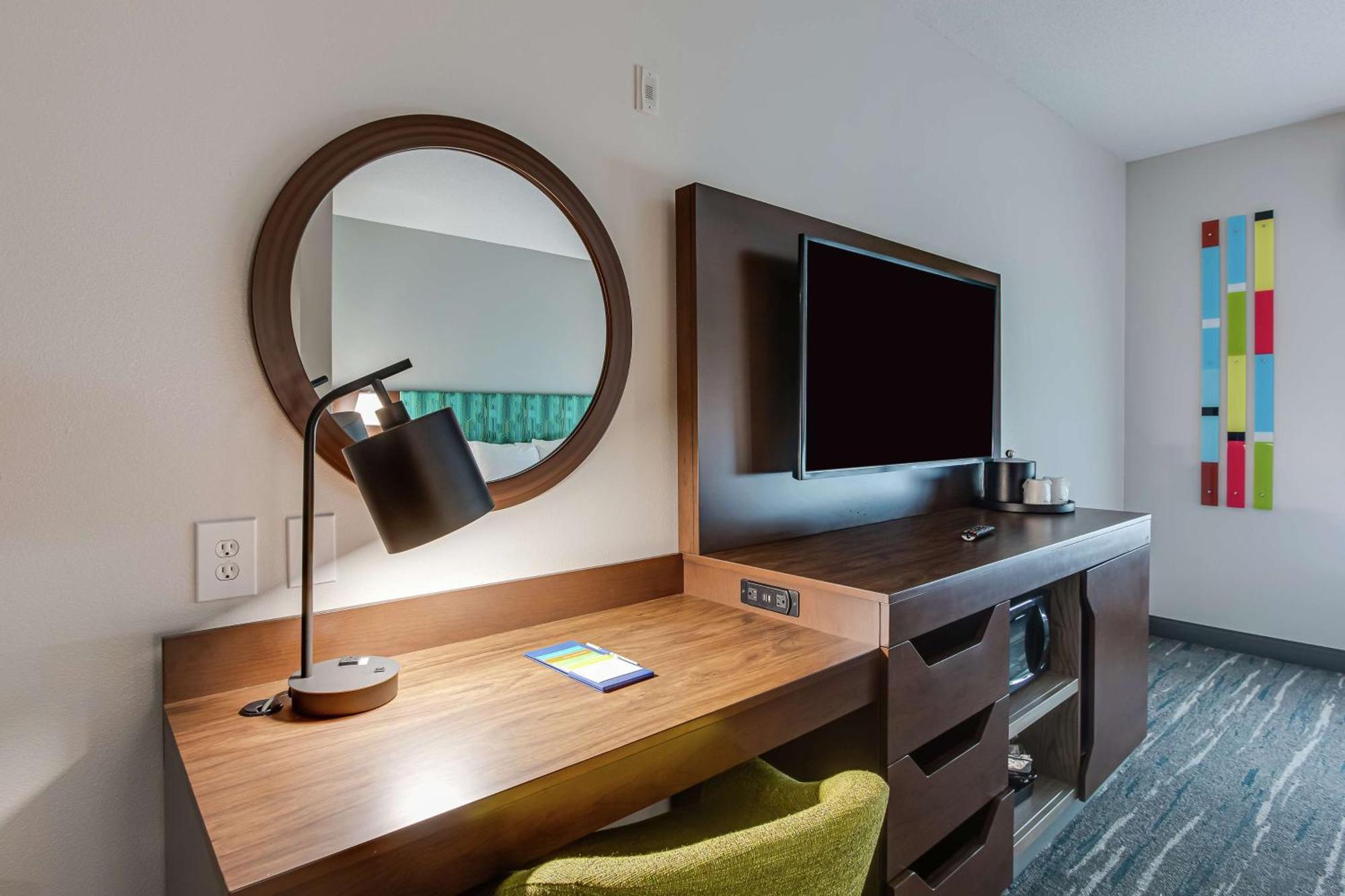 Hotel Hampton Campbell