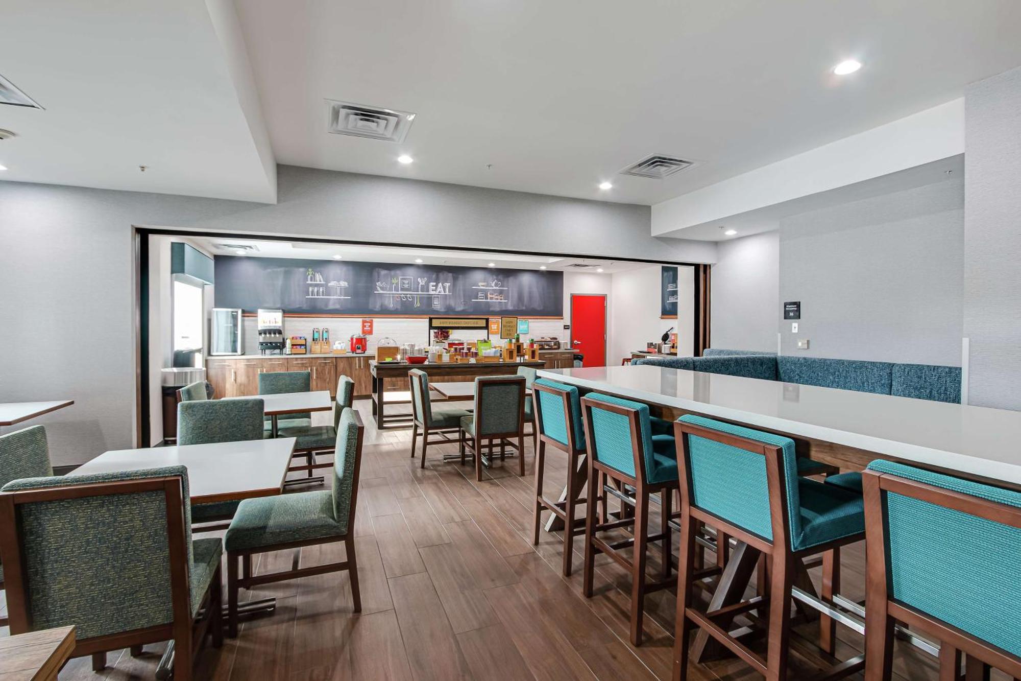 Hampton Campbell Hotel Oak Grove