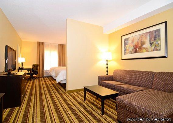 Hotel Hampton Campbell Oak Grove