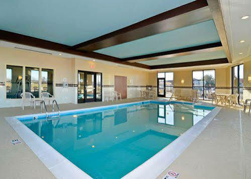 Hotel Hampton Campbell