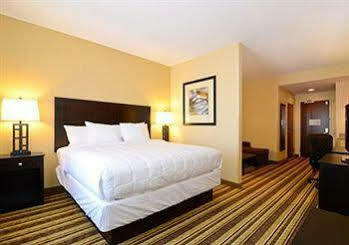 Hotel Hampton Campbell 3*
